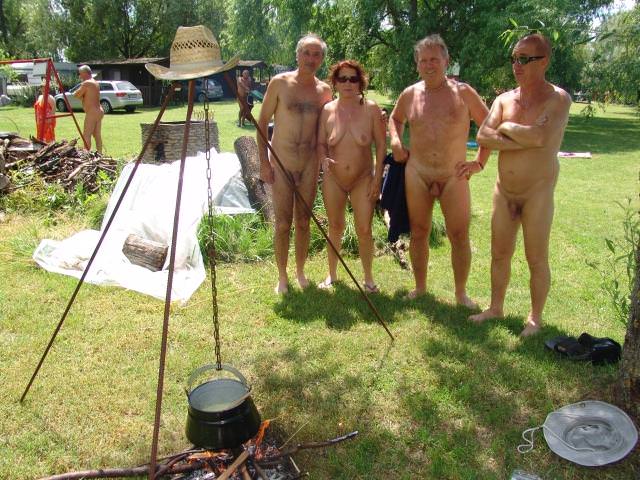 Nature and nudism summer sun - family nudism outdoors video [Naturism Archiv]