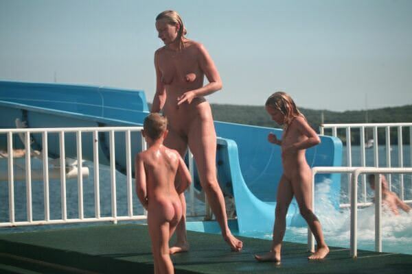 Nudism in Germany new ?hoto in high quality [Naturism Archiv]